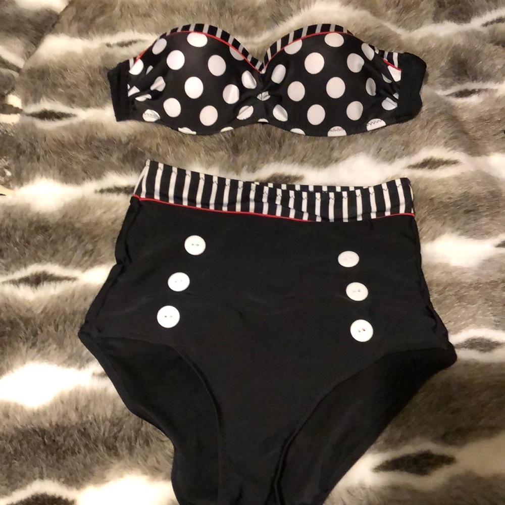 Swim suit